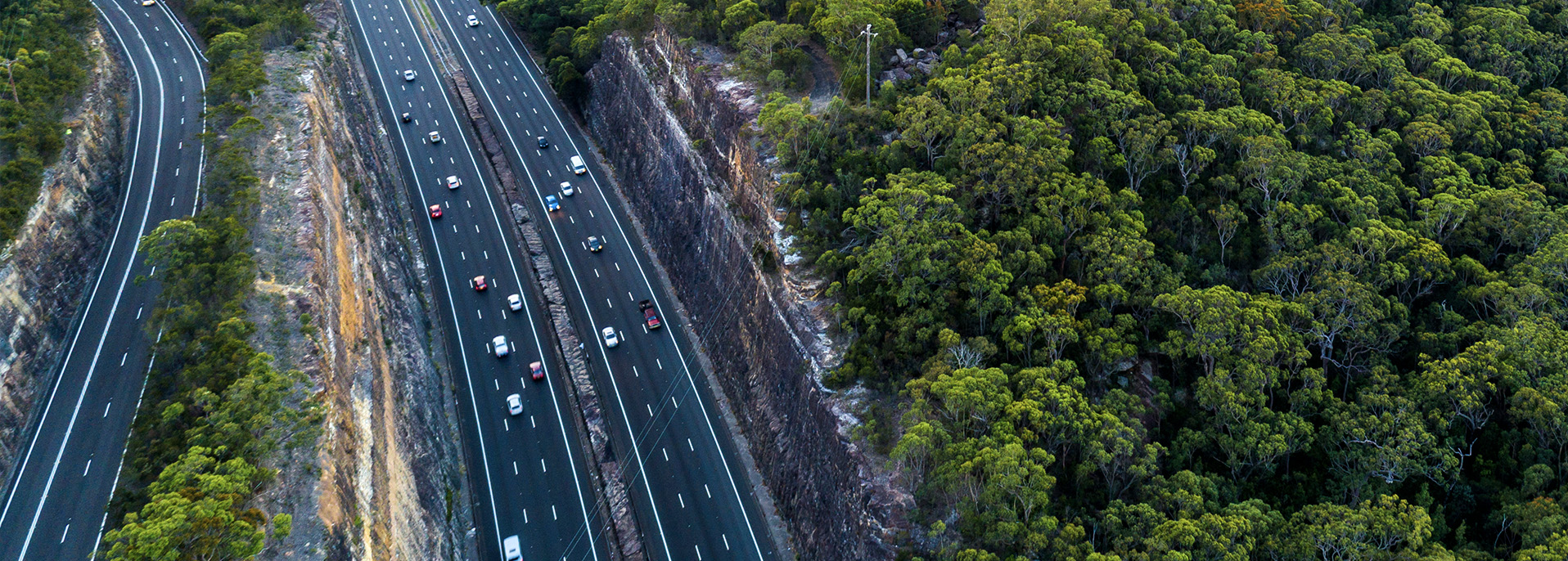 智慧交通無(wú)人機(jī)全自動(dòng)巡邏方案